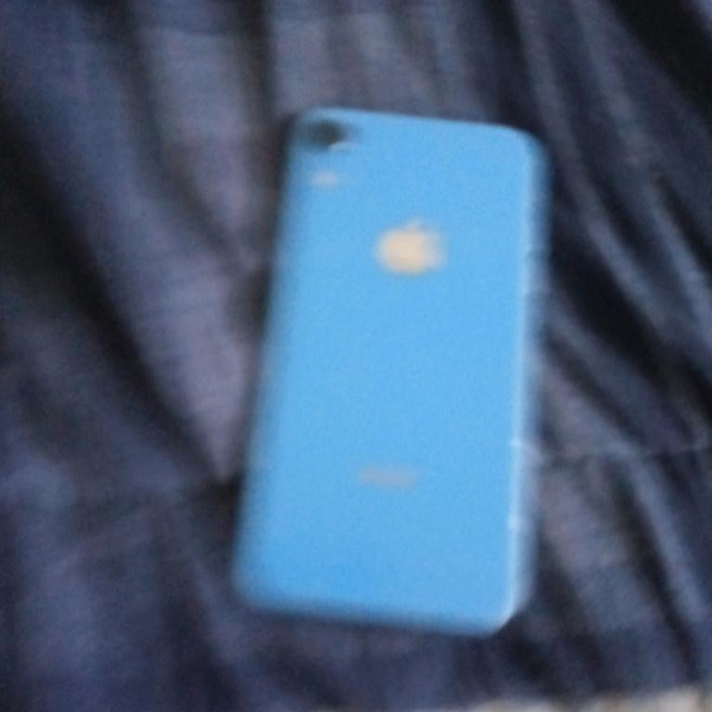iPhone XR - Picture 2 of 2
